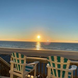 Meet your Posher, Connie